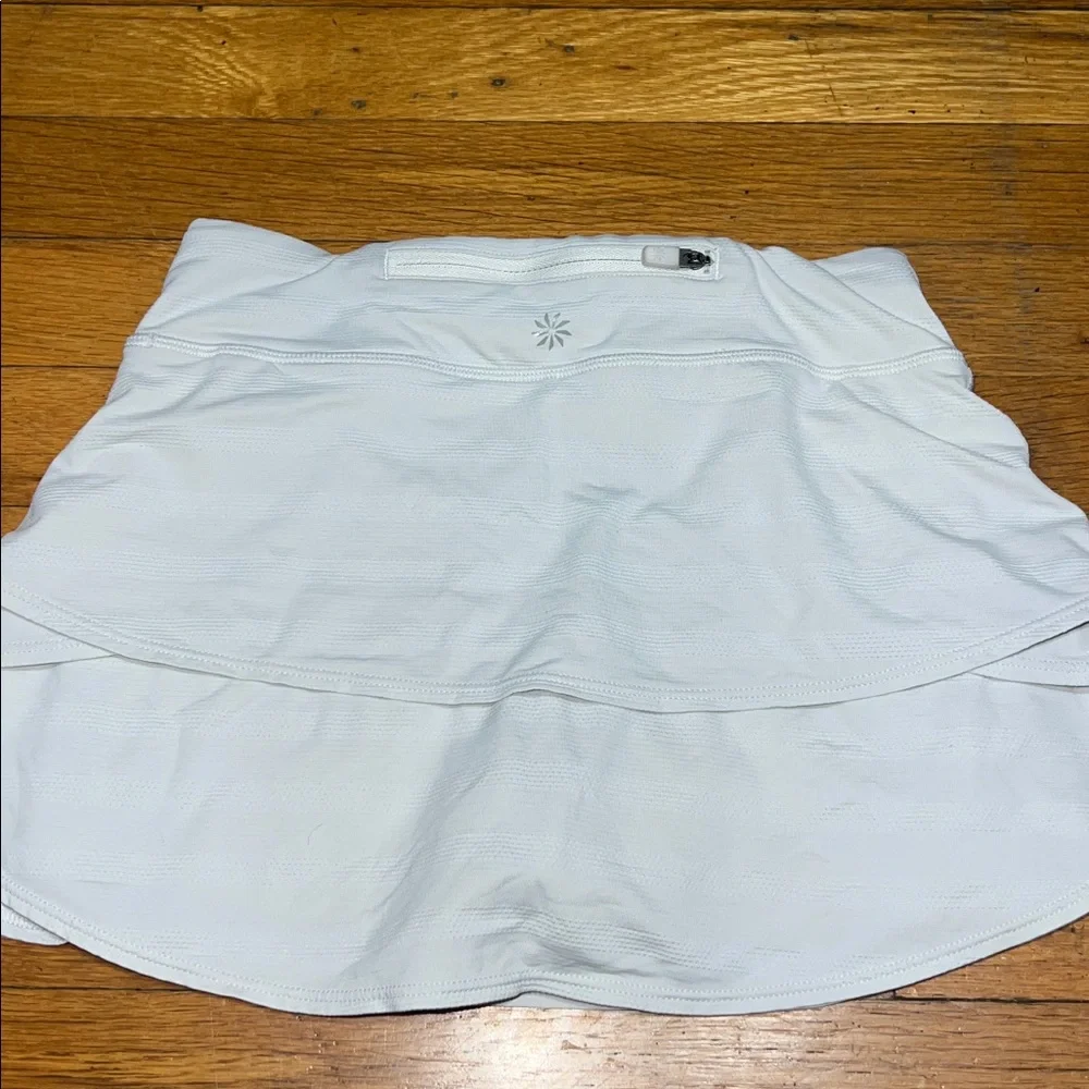 Athleta Girl The Swing Skirt Skort in Silver White, Size Medium 8 / 10